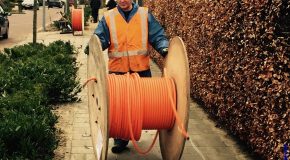 ACCES A L’INTERNET FIXE: 4/6 Le déploiement de la fibre n’a pas avancé au même rythme pour tous les consommateurs !