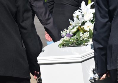 La commercialisation des contrats d’assurance obsèques est toujours défaillante