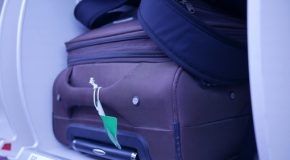 Bagage à main : sept compagnies aériennes attaquées au niveau européen